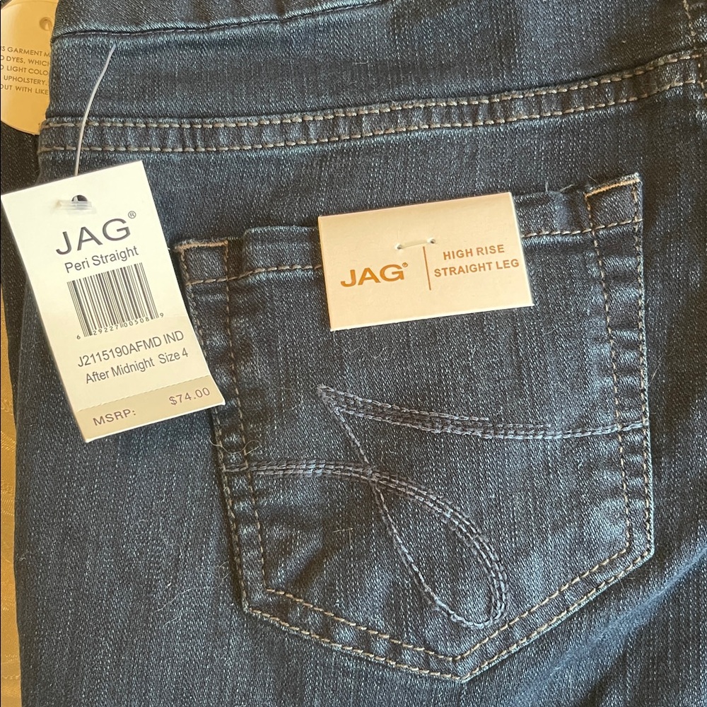 Two Pairs of Jag Peri Straight Pull On Jeans - Picture 6 of 6
